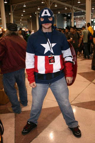 Illustration for article titled The Avengers Cosplay